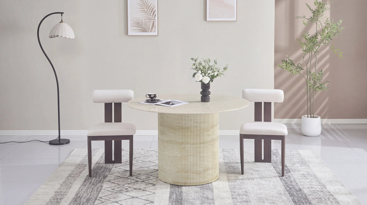 Lot de 2 chaises de salle à manger modernes TIFFANY en tissu velours - Trust Industrie - Assise Beige - Pied Bois noyer 