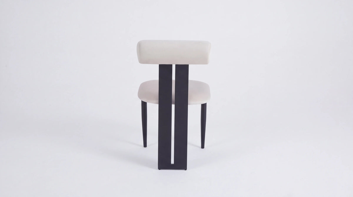 Lot de 2 chaises de salle à manger modernes TIFFANY en tissu velours - Trust Industrie - Assise Beige - Pied Noir