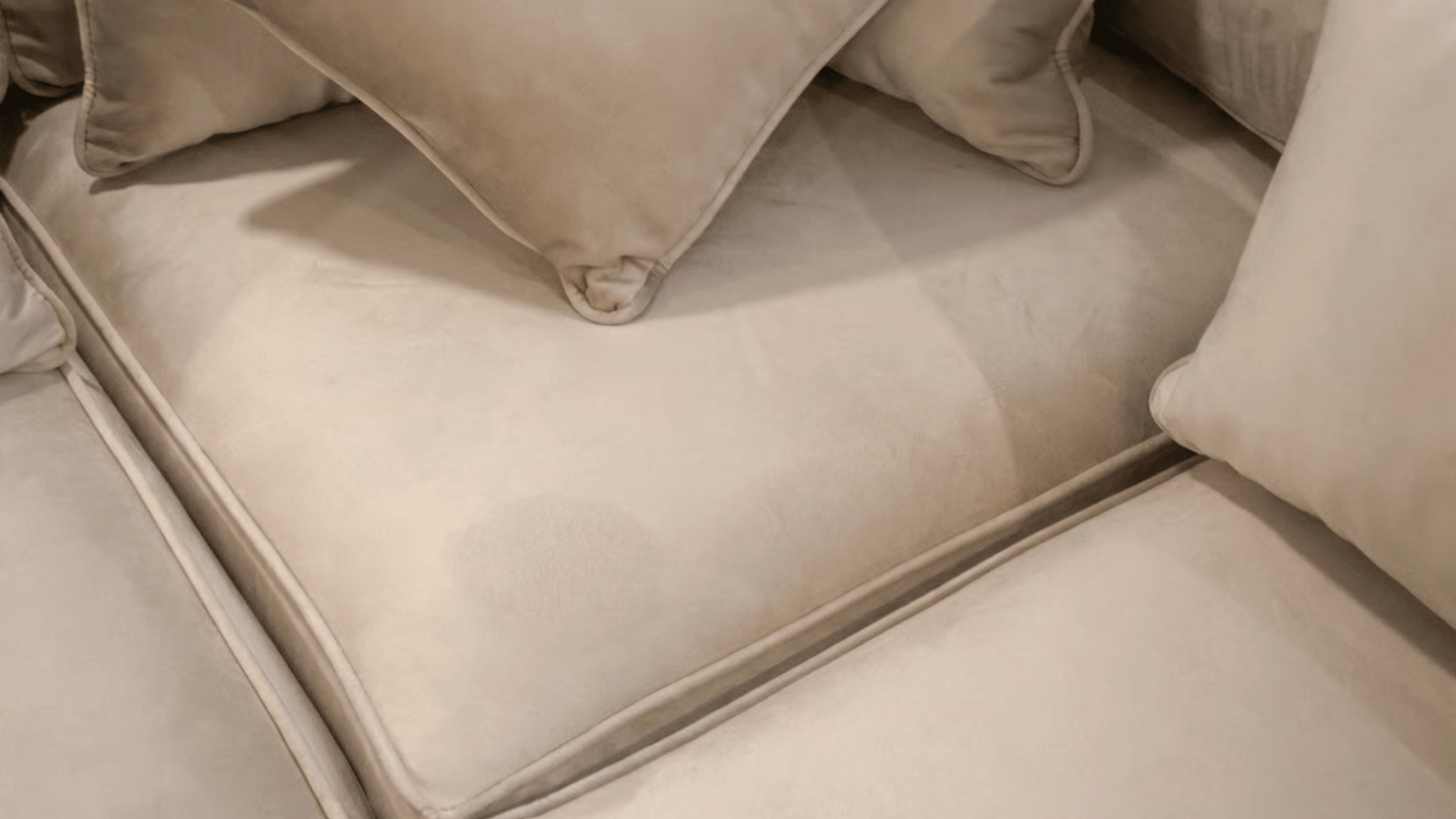 Canapé d’angle déhoussable 4 places CAMELIA en velours - Trust Industrie - Beige - Gauche
