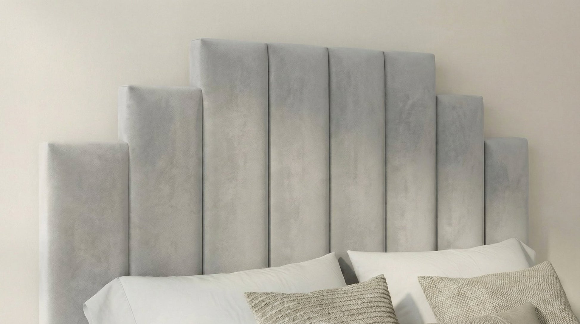 Lit coffre RATUNA en velours avec sommier et tête de lit inclus - TRUST INDUSTRIE - Beige - 140 x 190 cm - 