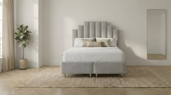 Lit coffre RATUNA en velours avec sommier et tête de lit inclus - TRUST INDUSTRIE - Gris - 140 x 190 cm - 160 x 200 cm - 180 x 200 cm - 
Sans matelas - Milan - Singapour - Dubai