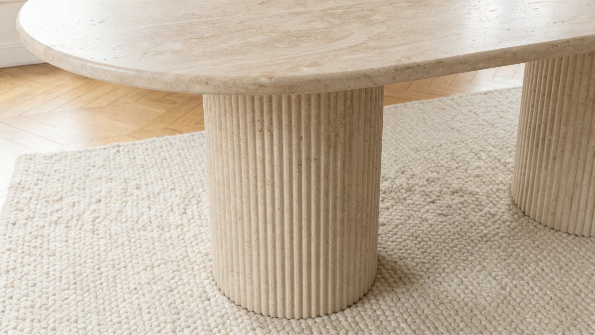 Table à manger ovale FLINSTONE avec un plateau en marbre design - TRUST INDUSTRIE - 