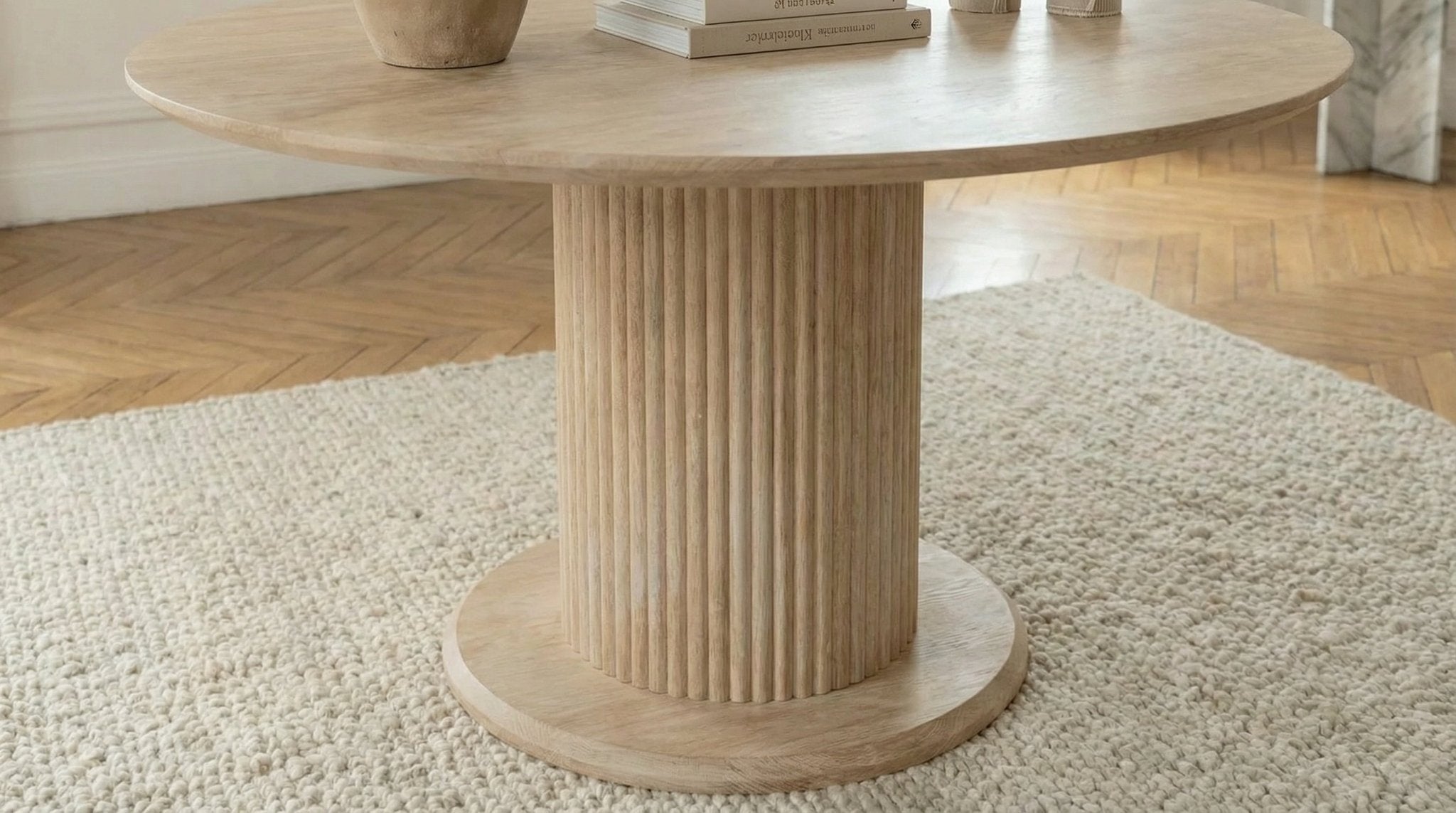 Table à manger ronde AXEL pour 4 personnes avec plateau effet marbre 100X90 et pied central - TRUST INDUSTRIE - 