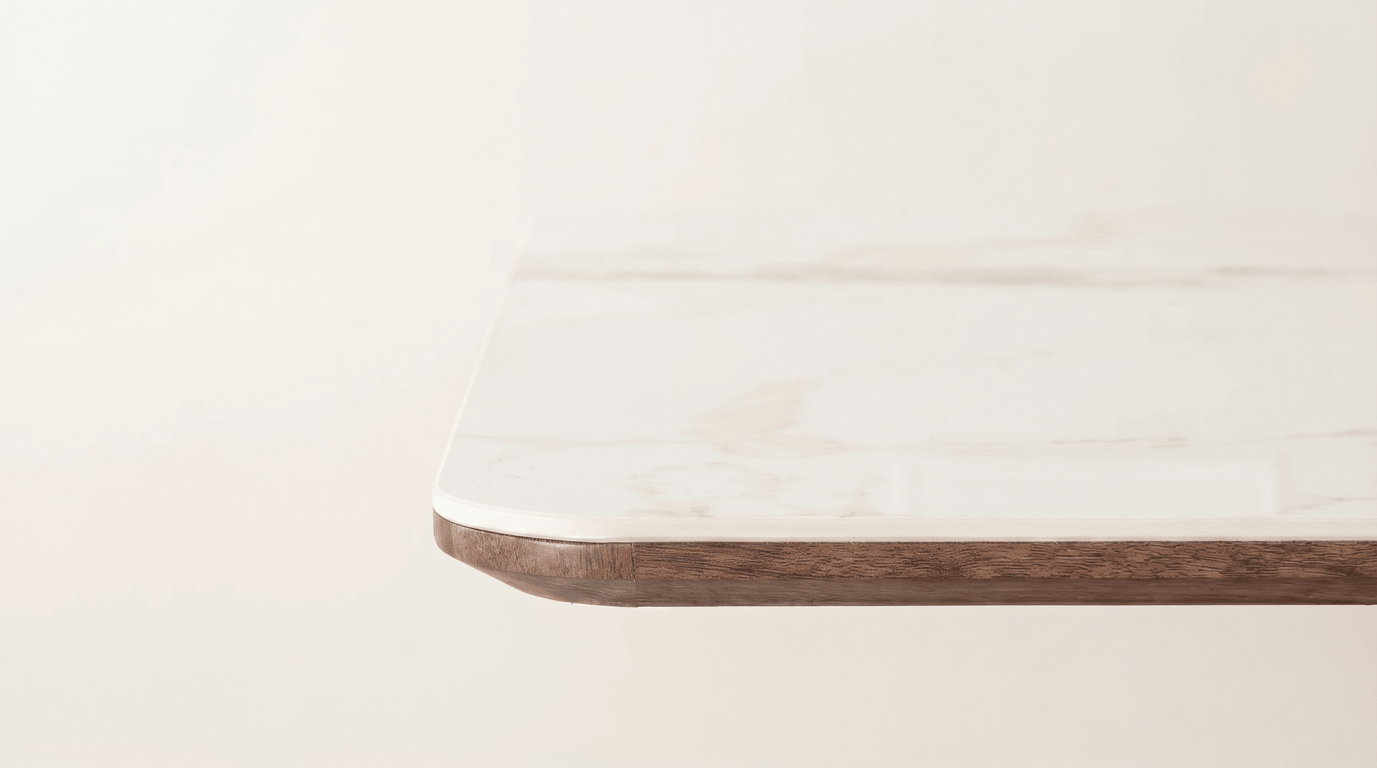 Table extensible en céramique LIZBONA 160 - 200 cm - TRUST INDUSTRIE - Marbre blanc - Effet Noyer - 