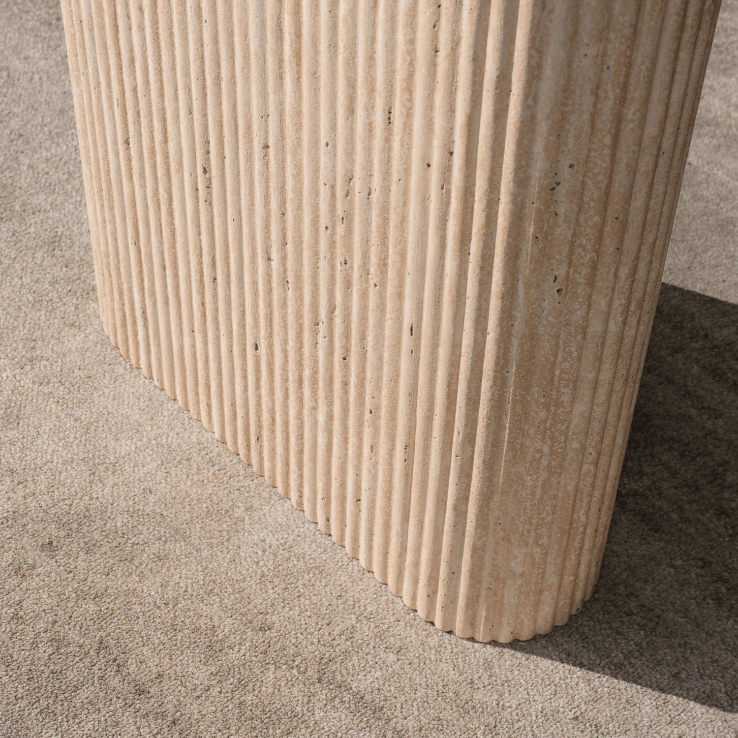 Table OVALE extensible 180 - 220 cm effet travertin - TRUST INDUSTRIE - Effet travertin - 