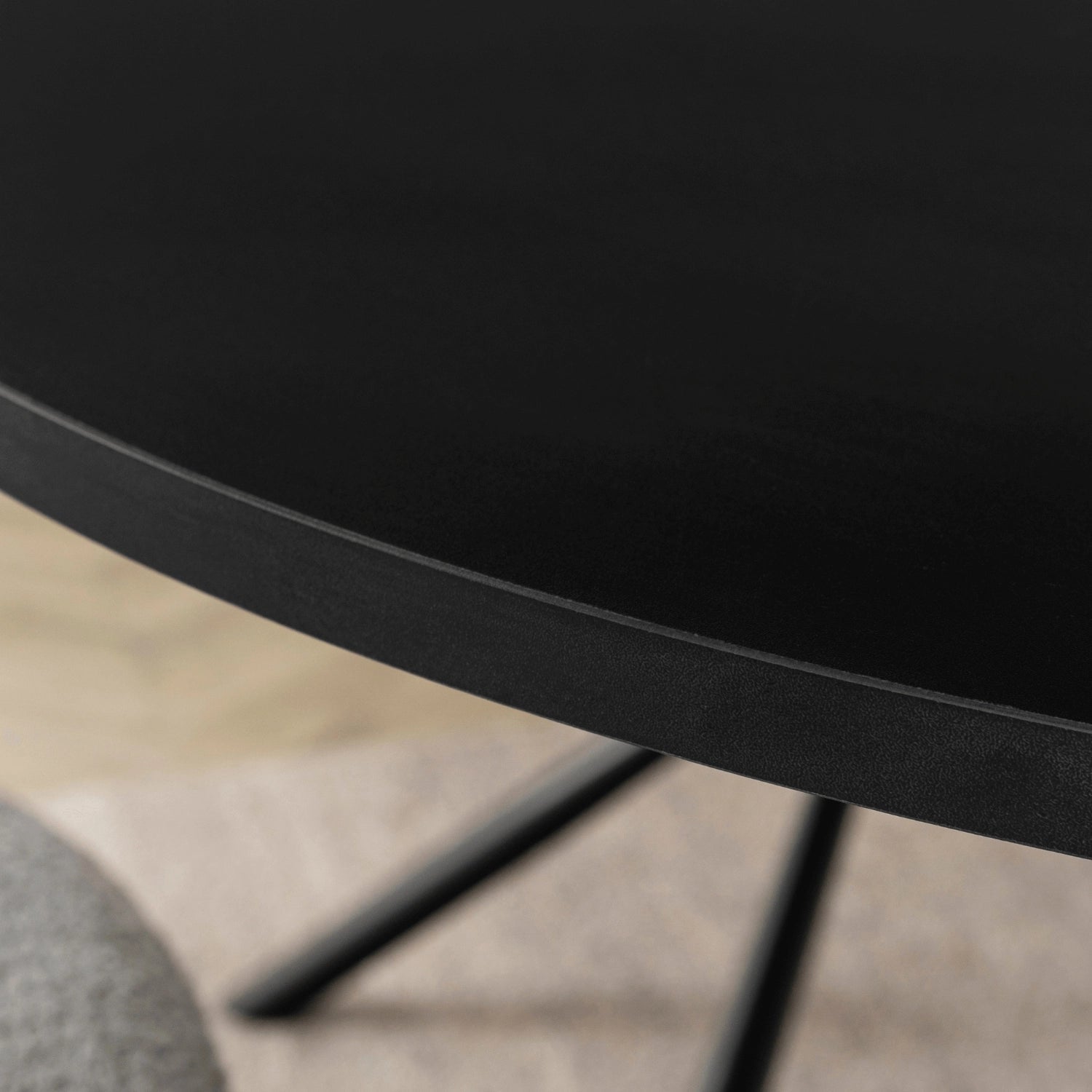 Table ronde 90 cm LAUREN - TRUST INDUSTRIE - Noir - 