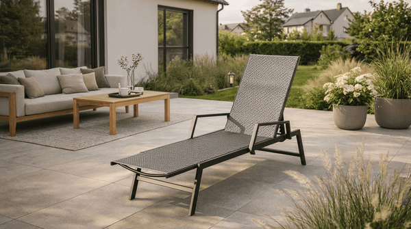 Transat ROULE en technorattan noir avec accoudoirs – pliable - TRUST INDUSTRIE - 